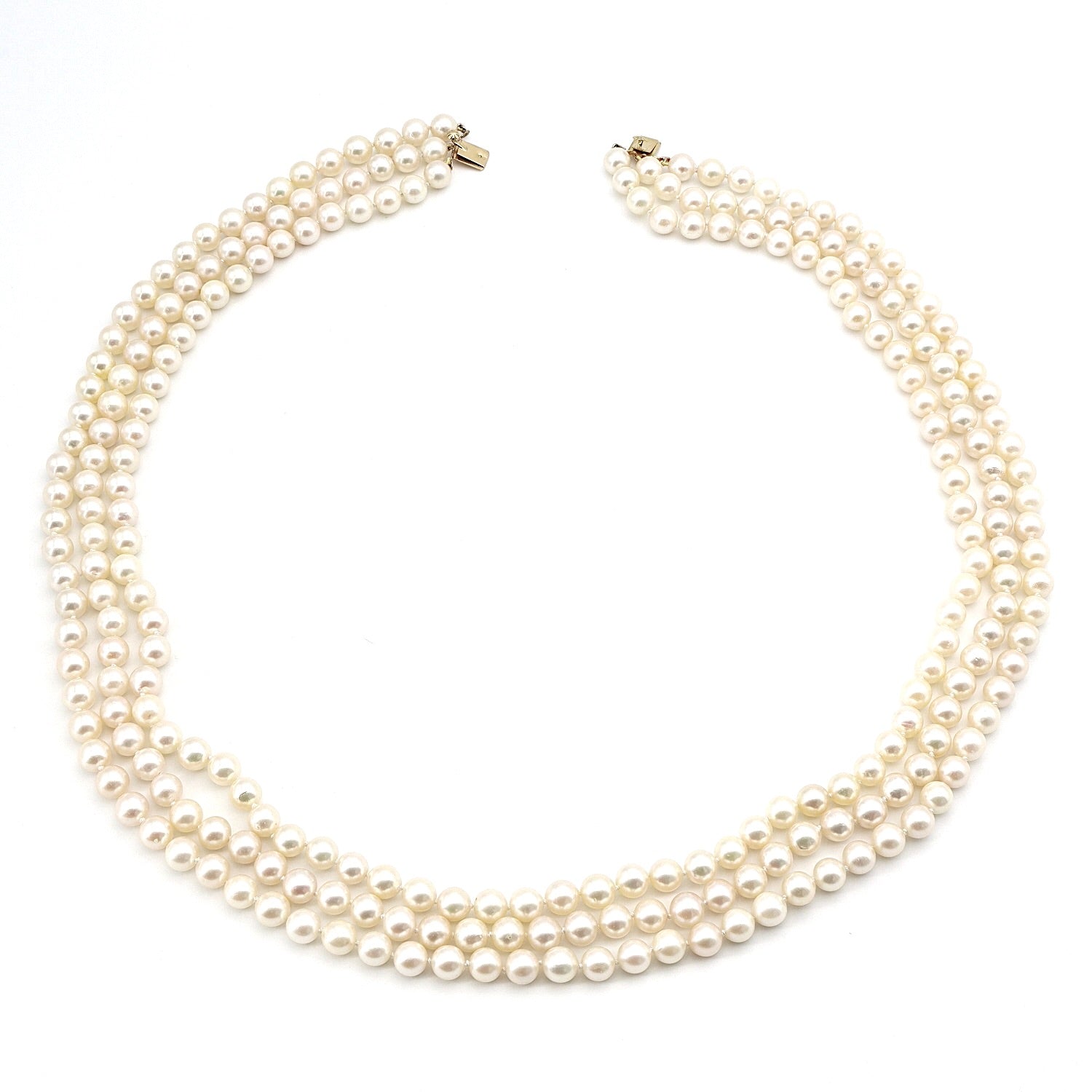 Large cultured pearl necklace with a gold lock, France around 1800 with diamonds, horizontal plan view 2