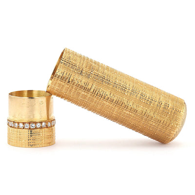 Van Cleef & Arpels lipstick holder in 750 yellow gold with brilliants, horizontal front opening