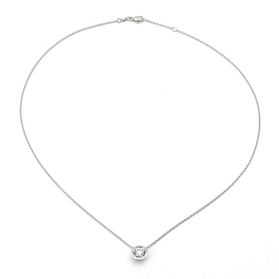 Necklace with a pendant in 750 white gold with a brilliants 1.11 ct, horizontal top view