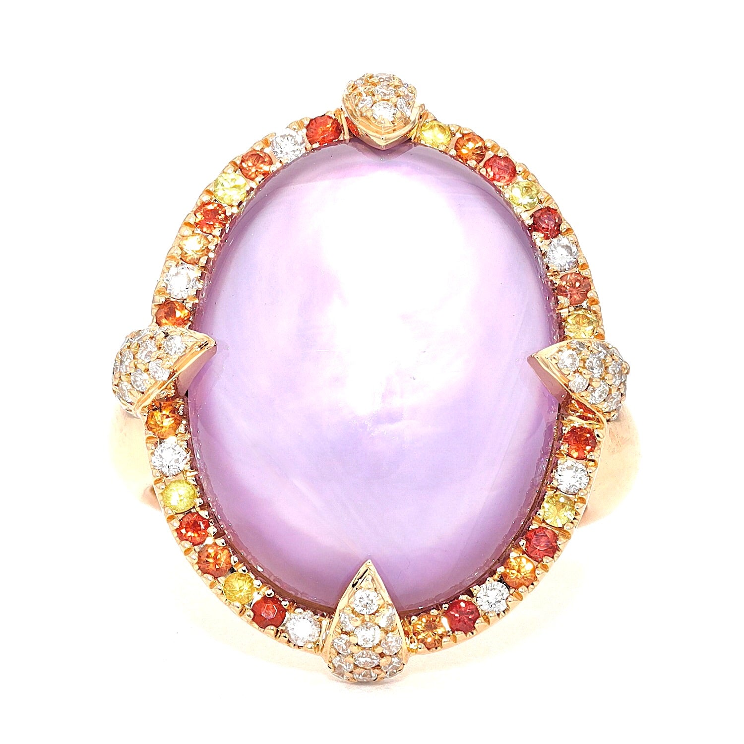 Ring in 750 yellow gold with an amethyst and brilliants, lying frontally