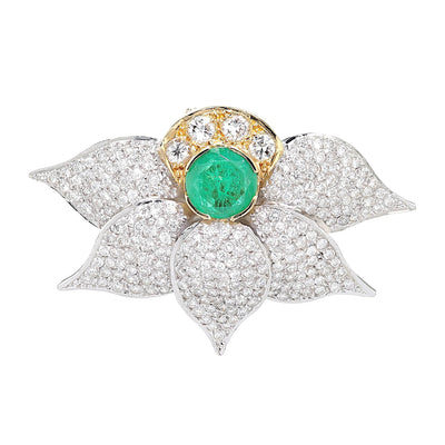 Pendant / brooch in 750 gold with brilliants and an emerald, hanging frontally