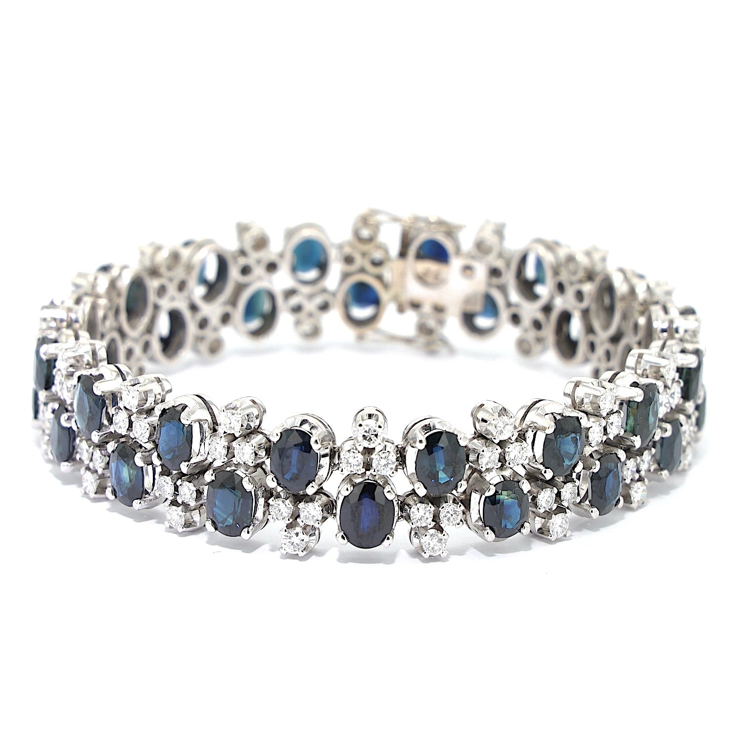 Vintage bracelet in 585 white gold with brilliants and sapphires, turned horizontally to the left