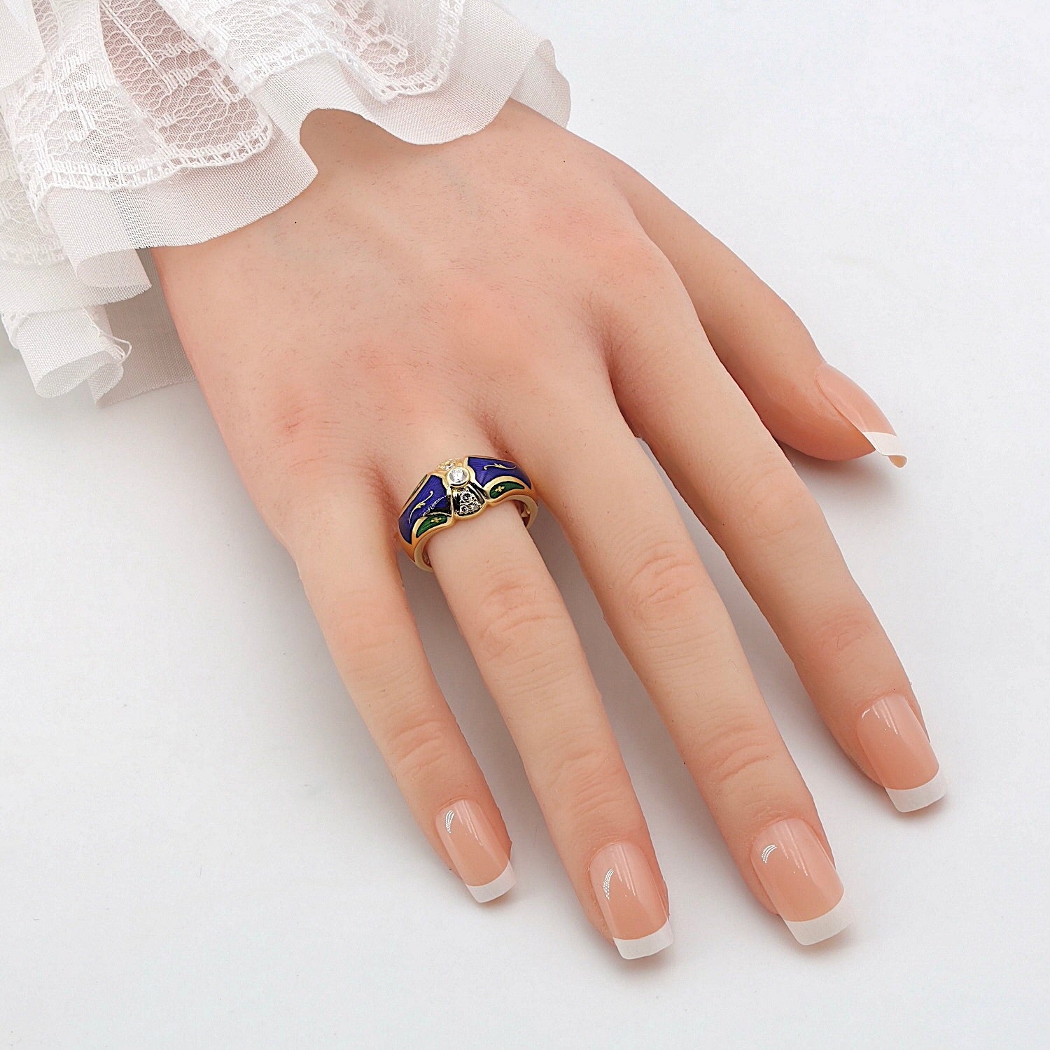 Fabergé ring, limited, in 750 gold with brilliants and green and blue enamel, on the hand