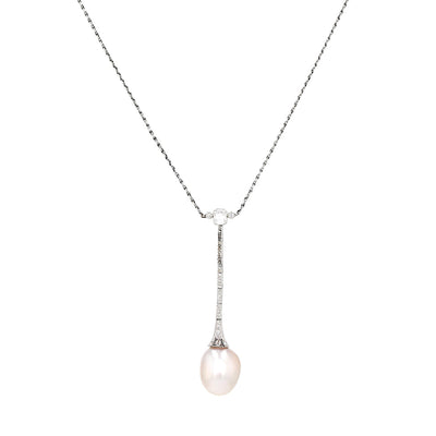 Art Deco necklace in platinum with a large natural pearl and diamonds, hanging frontally