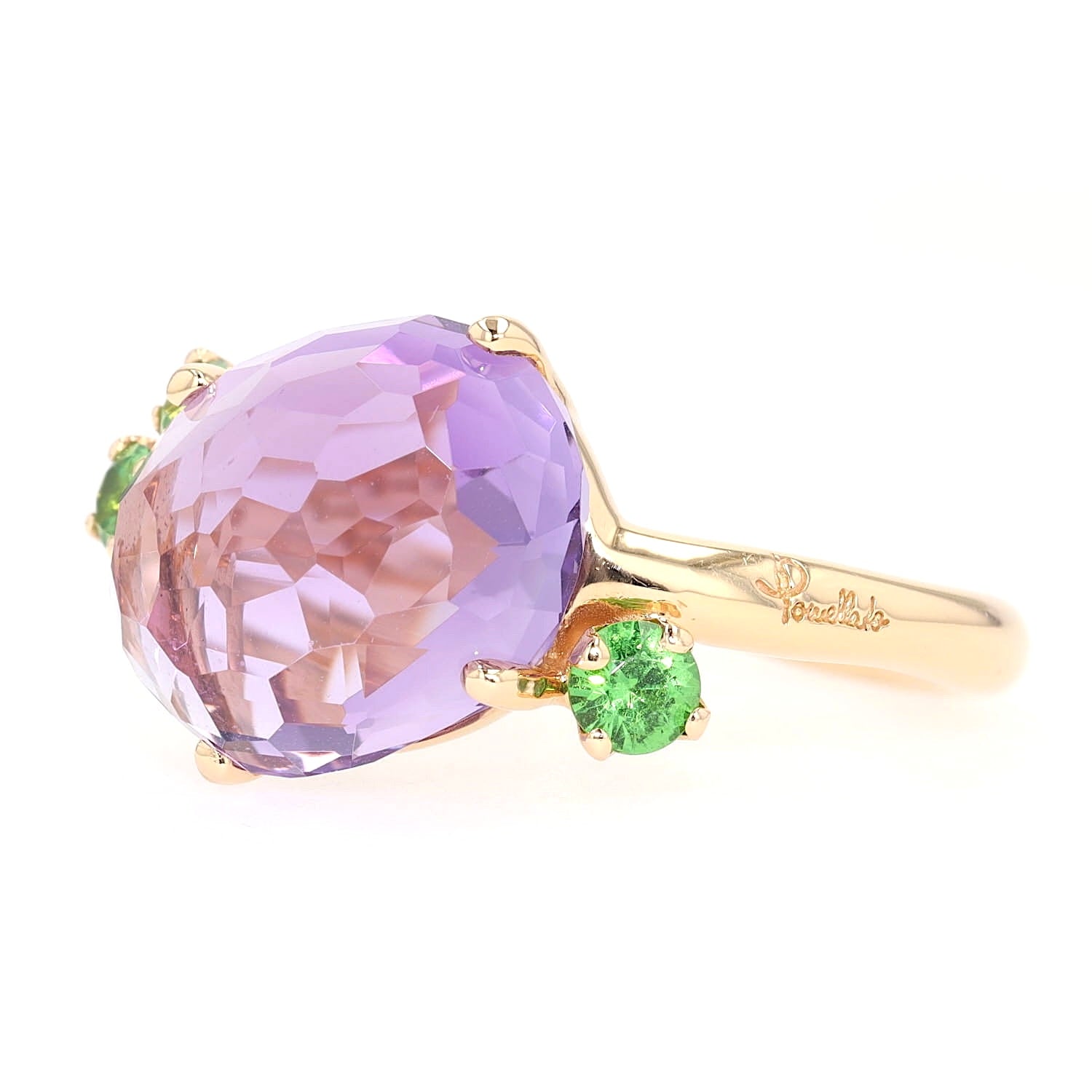 Pomellato ring in 750 rose gold with an amethyst and tsavorite, turned horizontally to the left