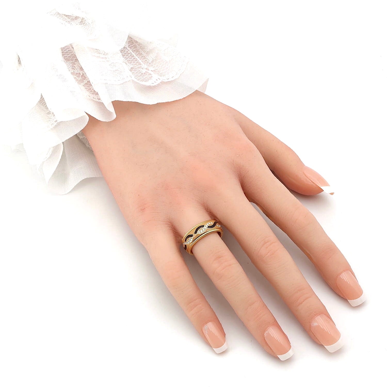 Wellendorff rotating ring in 750 yellow gold with approx. 0.20 ct brilliants and beige/mocha cold enamel