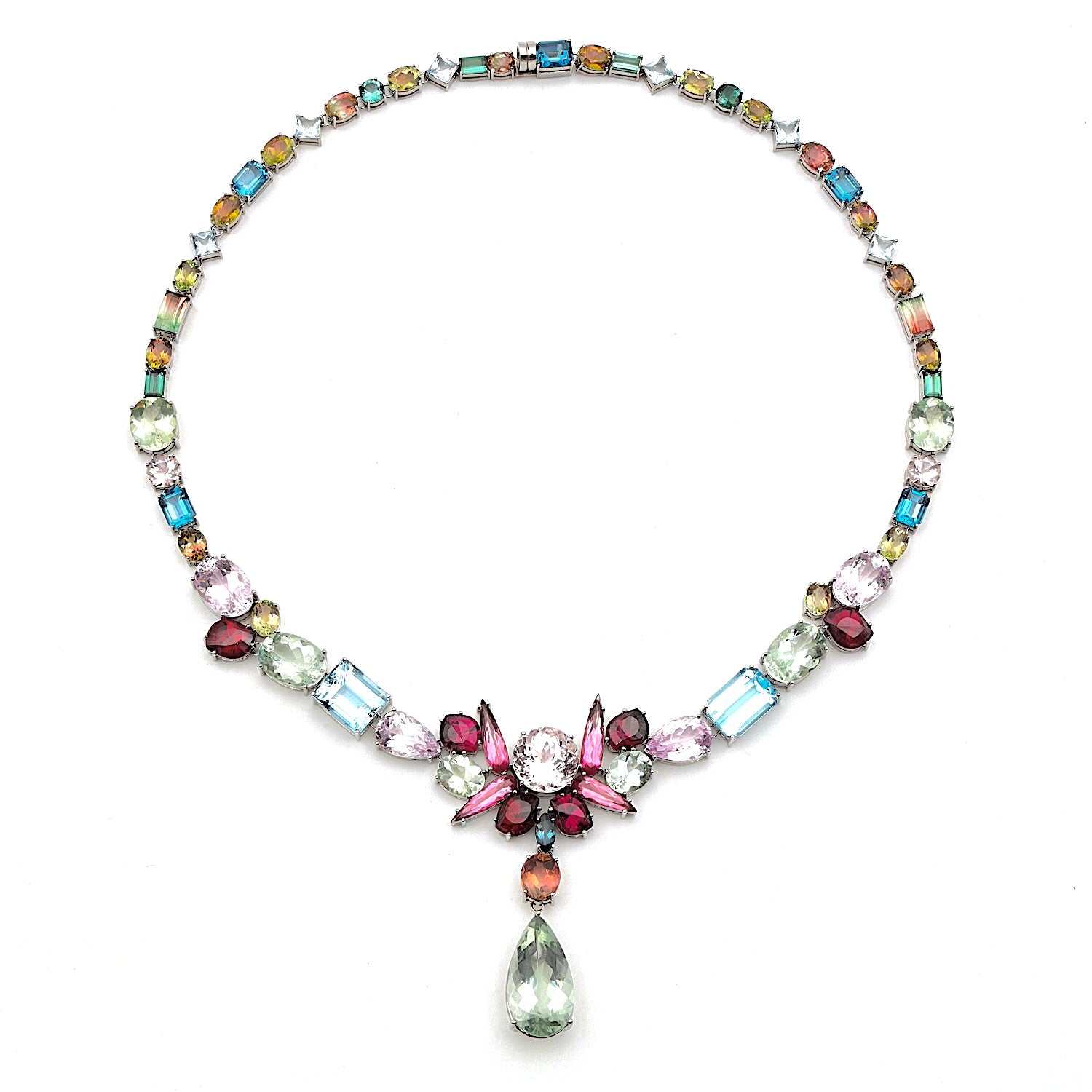 Necklace in 750 white gold with a total of approx. 156 ct of colorful gemstones, aquamarines, kunzites, montebrasites, morganites, prasiolites, rhodolites, topazes, tourmalines, horizontal top view 2