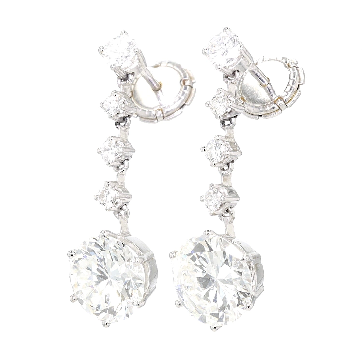 Jewel earrings in 700 white gold with a total of 10 brilliants, total approx. 6.98 ct in finest quality, hanging left turned